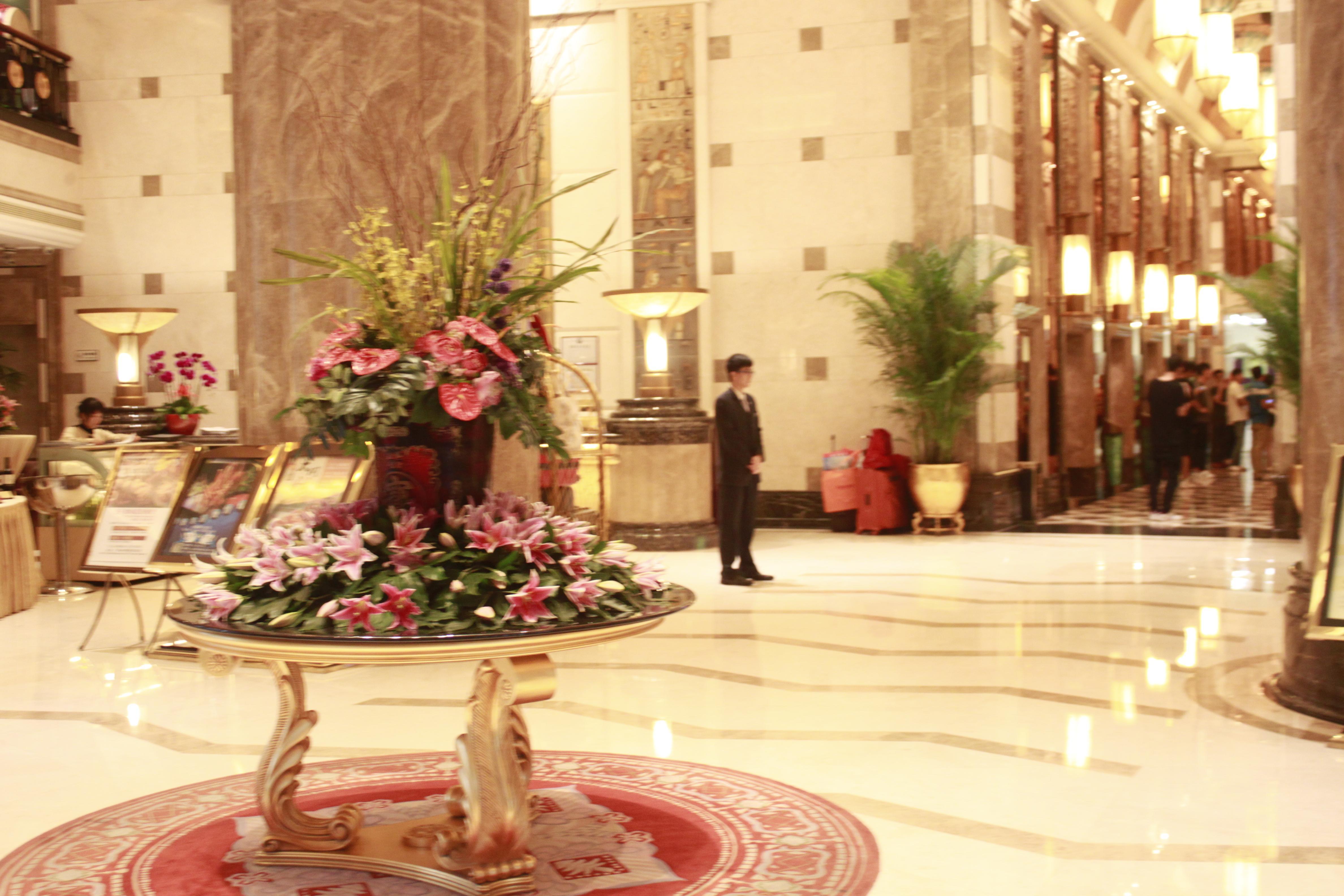 Royal Mediterranean Hotel Guangzhou Buitenkant foto