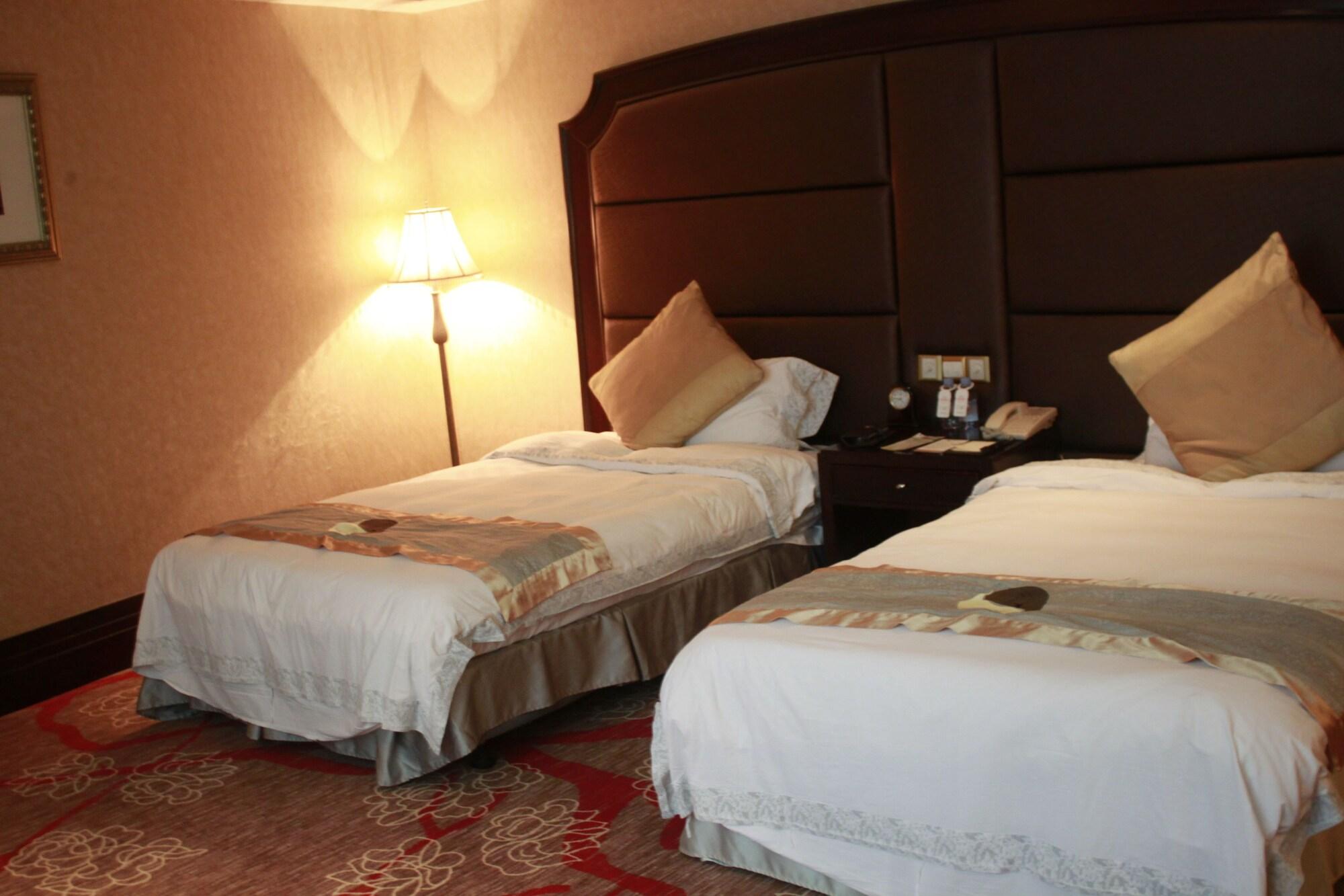 Royal Mediterranean Hotel Guangzhou Buitenkant foto