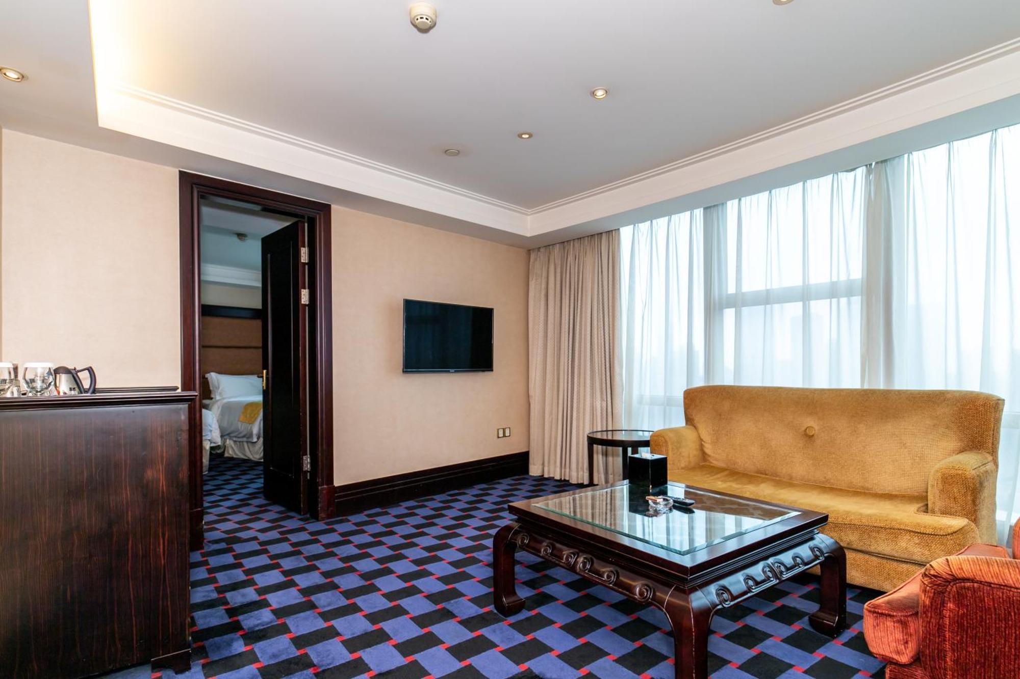 Royal Mediterranean Hotel Guangzhou Buitenkant foto