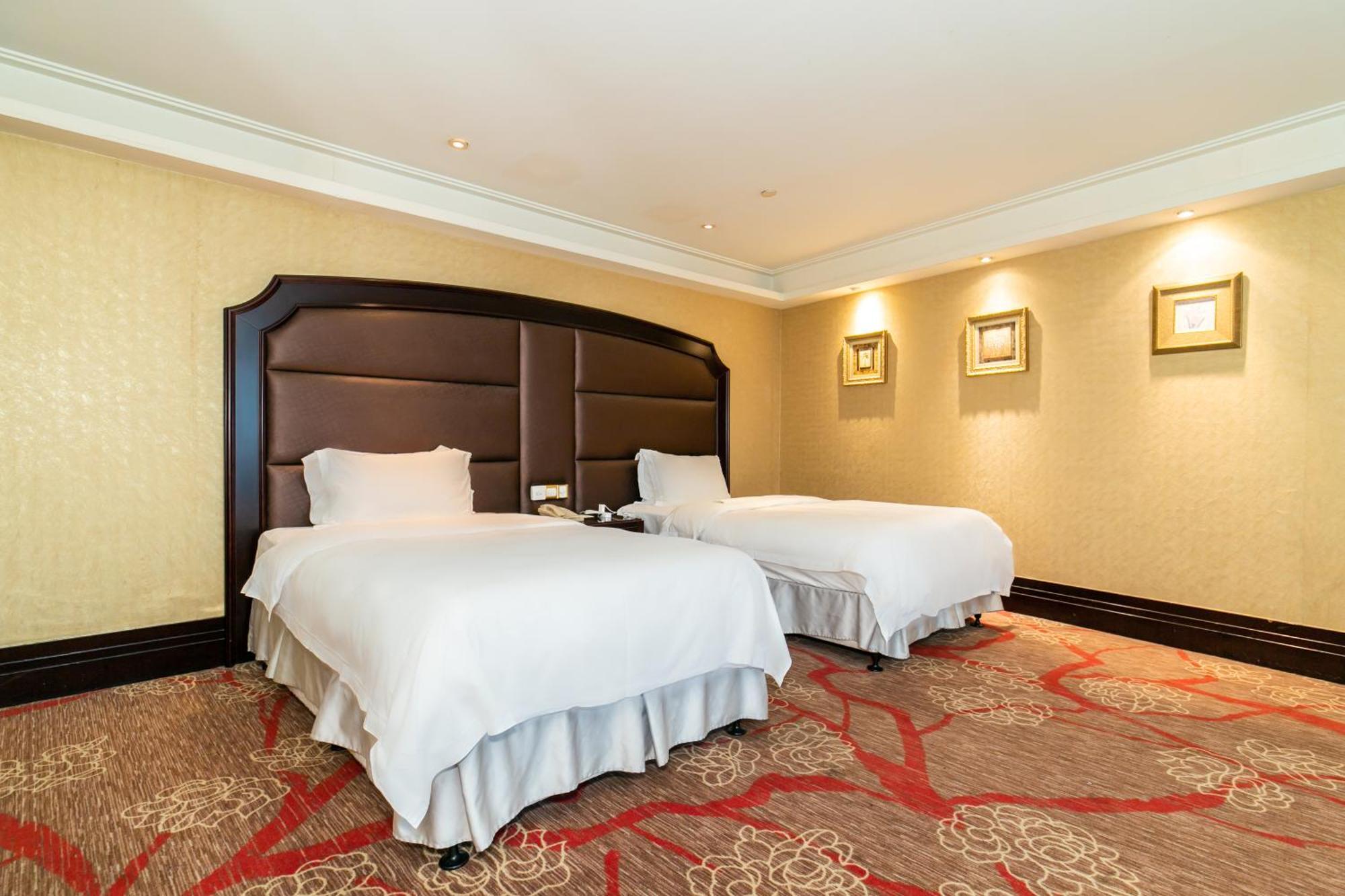 Royal Mediterranean Hotel Guangzhou Buitenkant foto