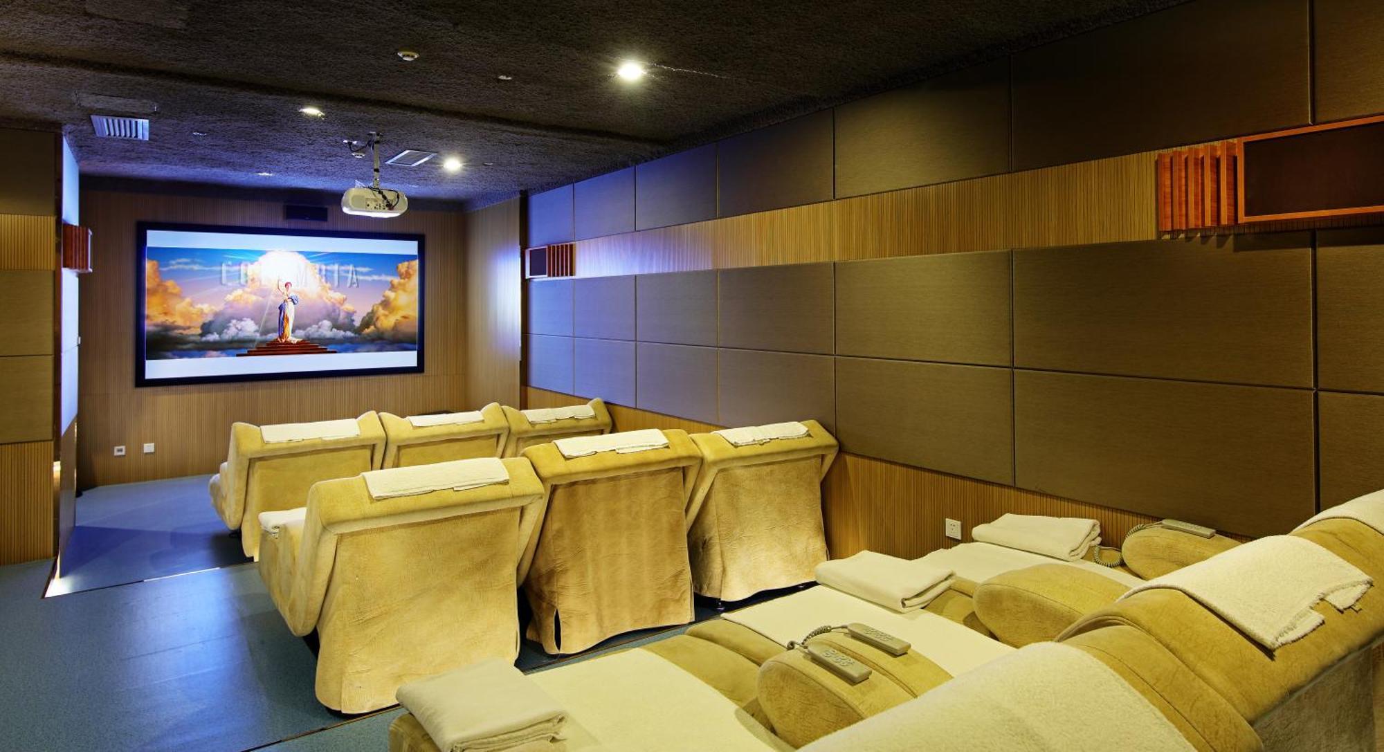 Royal Mediterranean Hotel Guangzhou Buitenkant foto
