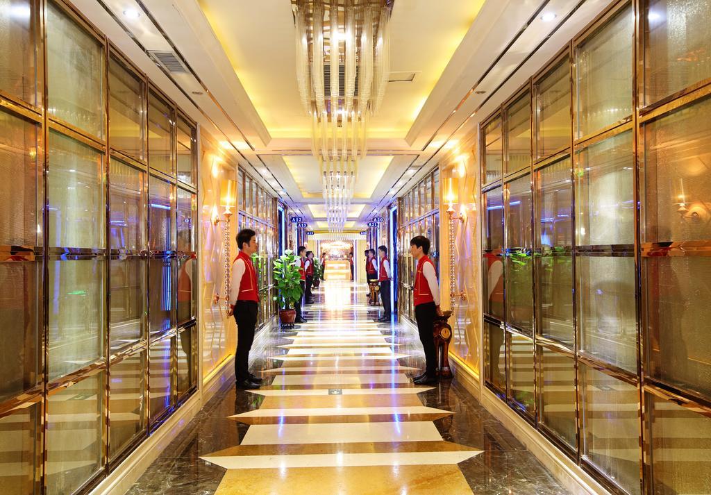 Royal Mediterranean Hotel Guangzhou Buitenkant foto